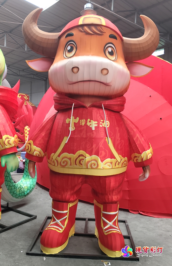 十二生肖彩灯之牛